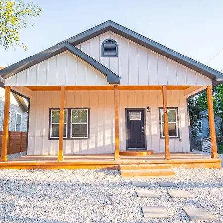 Villa Experience Convenience W 4Br3Ba Near Alamodome